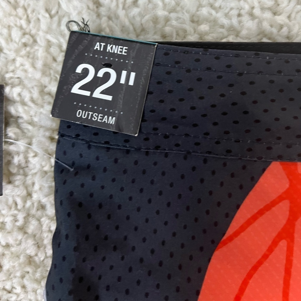 Size 38 OP FLEX Men's Red Board Shorts NWT - Picture 3 of 8